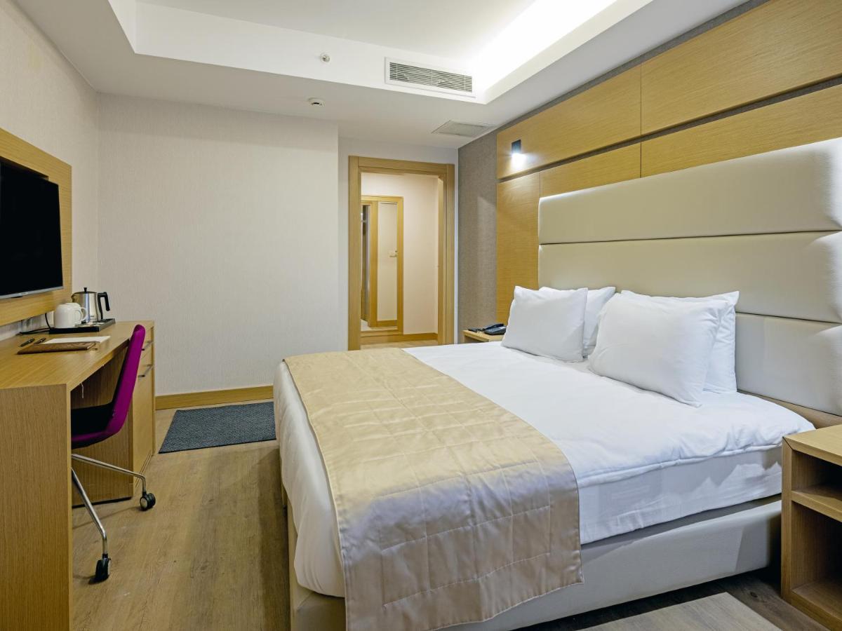 Merlin Hotel Istambul Exterior foto