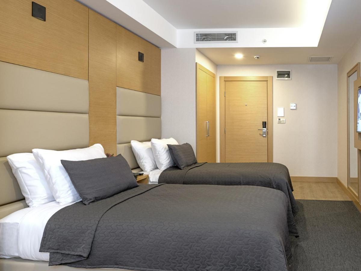 Merlin Hotel Istambul Exterior foto